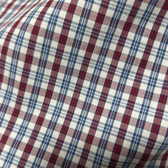 Banana Republic Non-Iron Standard Fit Red and Blue Plaid Long Sleeve Button-Up M - Picture 5 of 6